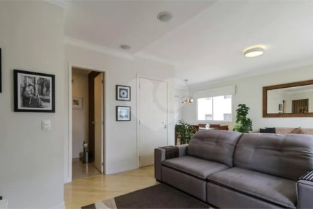 Apartamento à venda com 3 suítes em Vila Ipojuca, São Paulo, SP