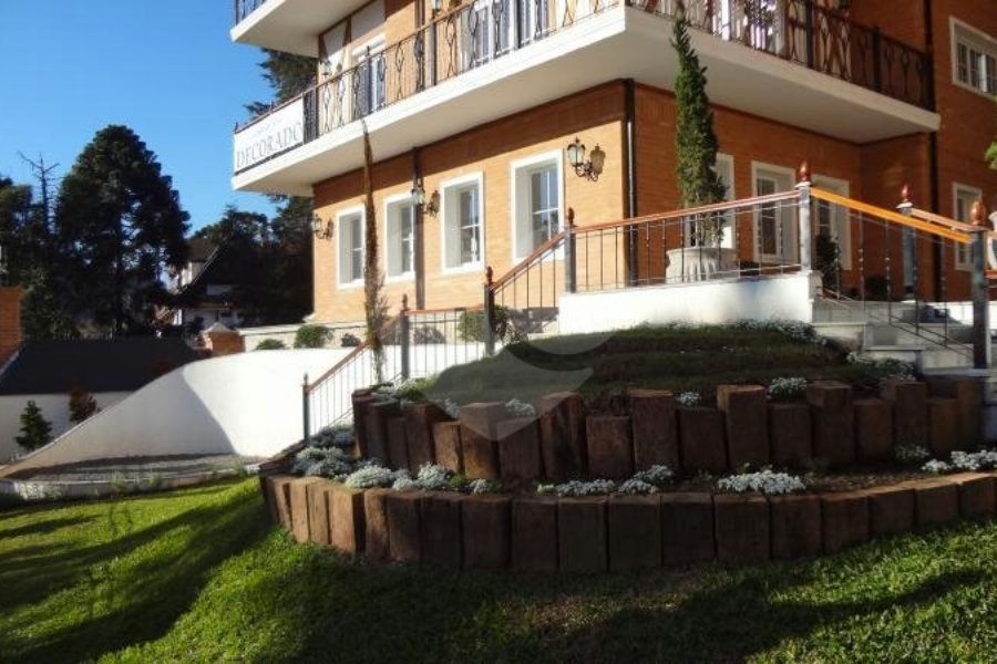 Duplex à venda com 6 suítes no Centro, Campos do Jordão, SP