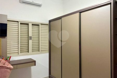 Casa à venda com 3 quartos, sendo 1 suíte, em Vila Miranda, Sumaré, SP