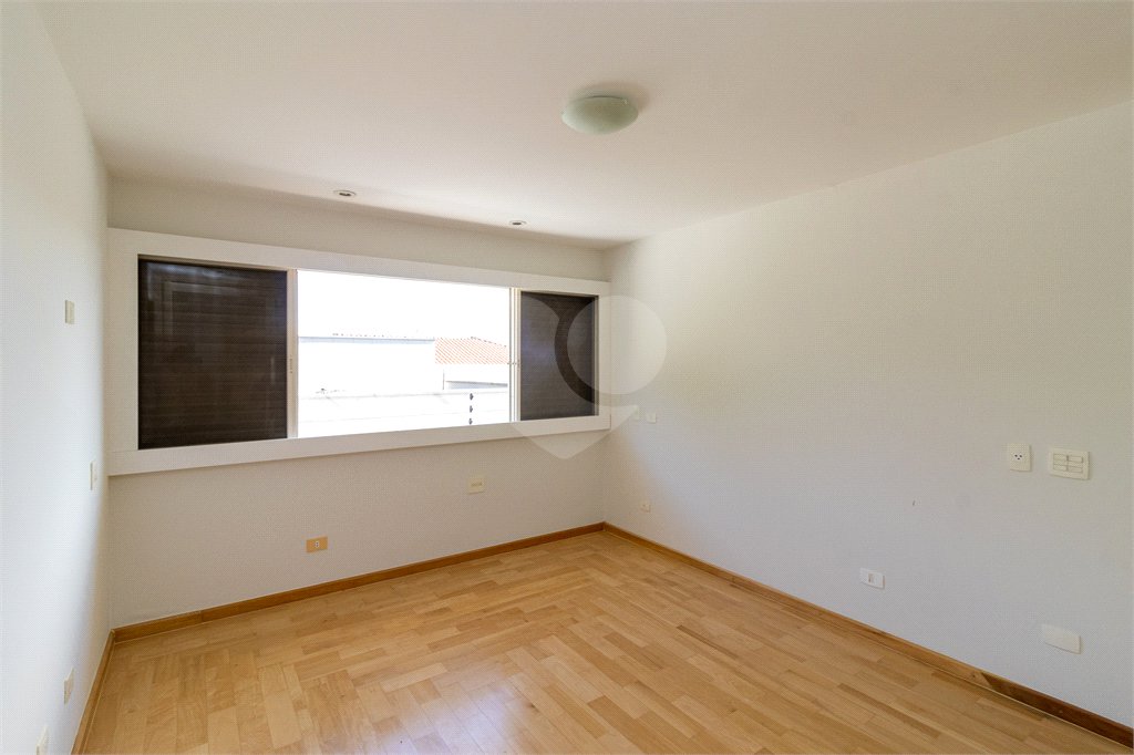Sobrado à venda com 6 quartos, sendo 4 suítes,  em Alto da Lapa, São Paulo, SP