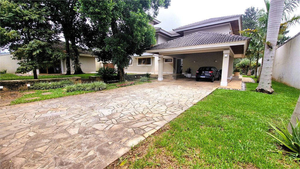 Casa à venda ou para alugar com 5 suítes em Serra da Cantareira, Mairiporã, SP