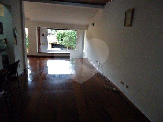 Sobrado à venda ou para alugar com 2 suítes em Paraisópolis, São Paulo, SP