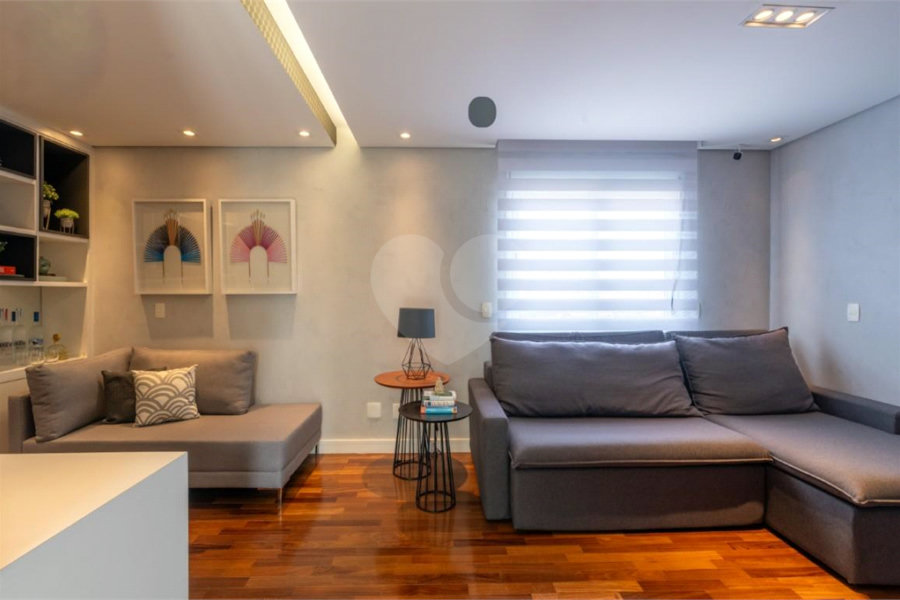 Casa à venda com 4 quartos, sendo 2 suítes, no condomínio Melbourne Residence, São Paulo - SP