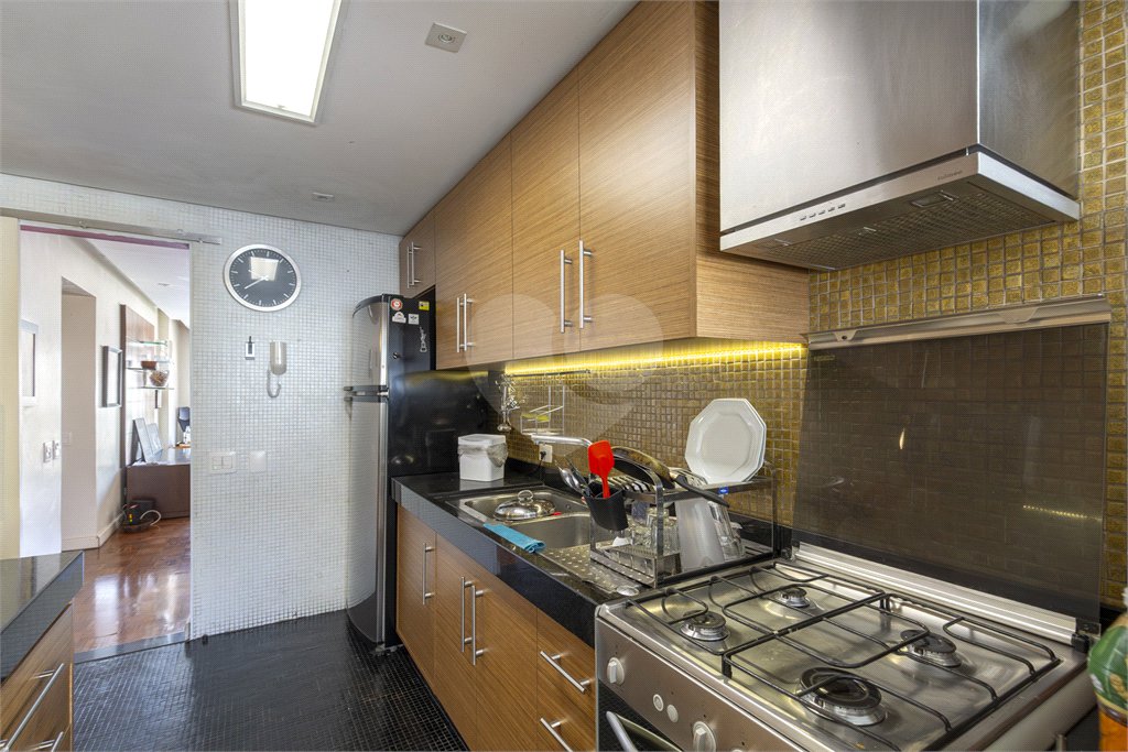 Apartamento à venda com 4 quartos, sendo 2 suítes, em Indianópolis, São Paulo, SP