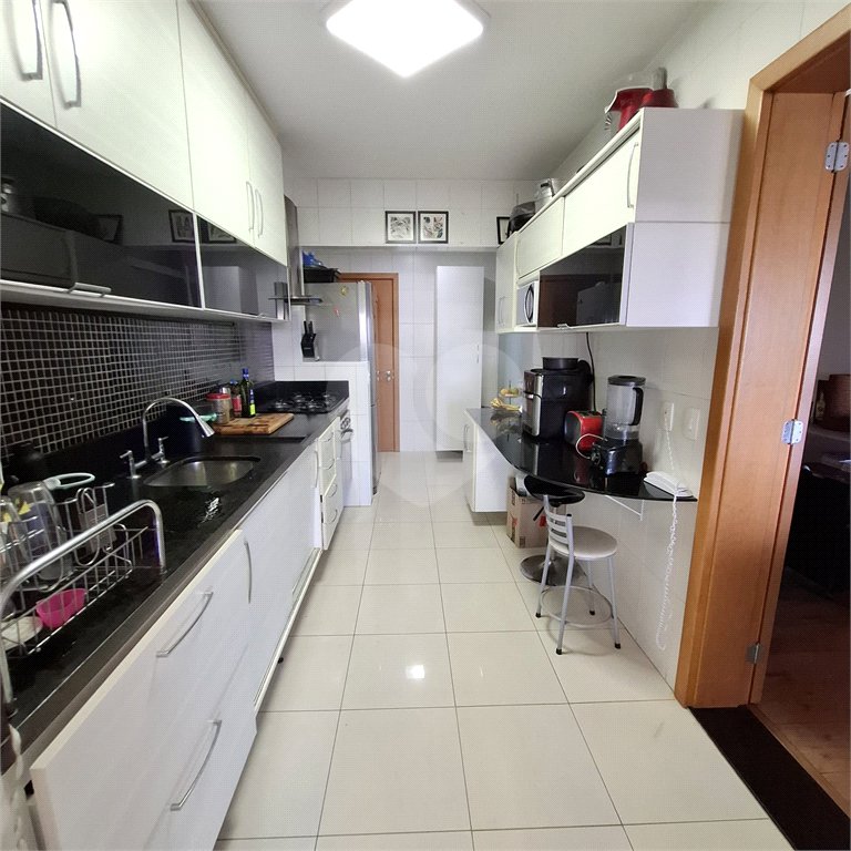 Apartamento à venda com 3 suítes em Jardim Marajoara, São Paulo, SP