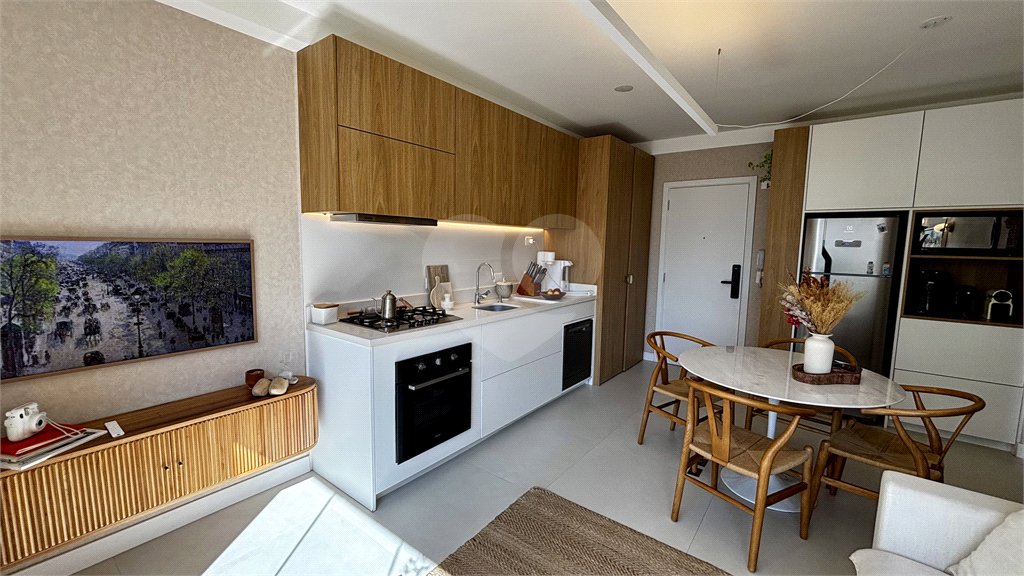 Apartamento novo na Vila Mariana com 38m², 1 vaga e próximo ao metrô.