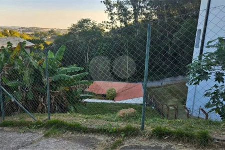 Casa à venda com 3 quartos, sendo 2 suítes, no condomínio Vinhas da Vista Alegre - Lado Café, Vinhedo - SP