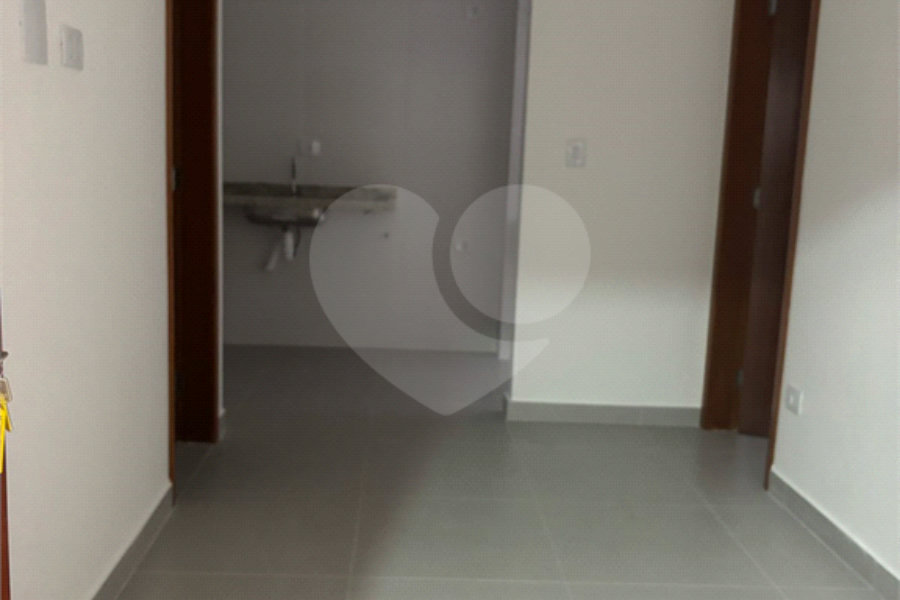 Casa à venda com 2 quartos, sendo 1 suíte, no condomínio Maracujas, São Paulo - SP