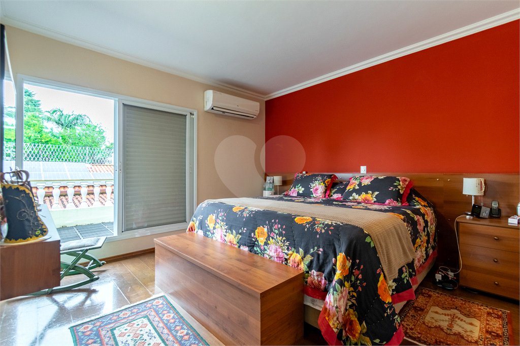 Casa à venda com 3 quartos, sendo 1 suíte,  em Vila Cordeiro, São Paulo, SP