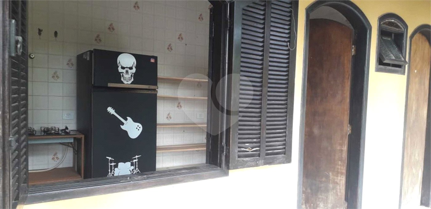 Casa à venda com 4 quartos, sendo 2 suítes, no condomínio Gleba II, Mairiporã - SP
