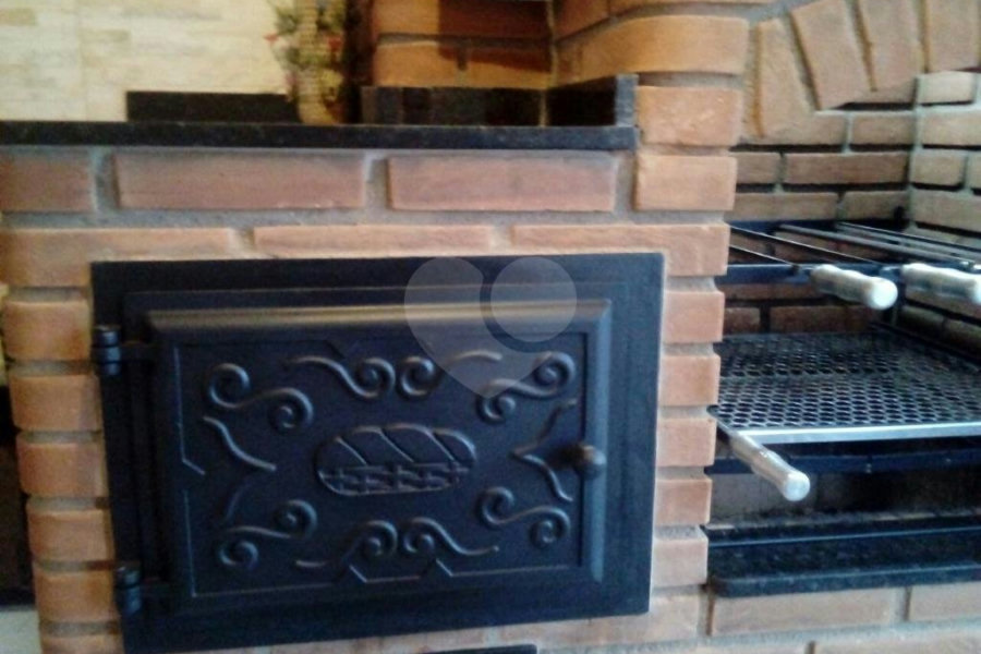 Sobrado à venda com 3 quartos, sendo 1 suíte, em Tremembé, São Paulo, SP