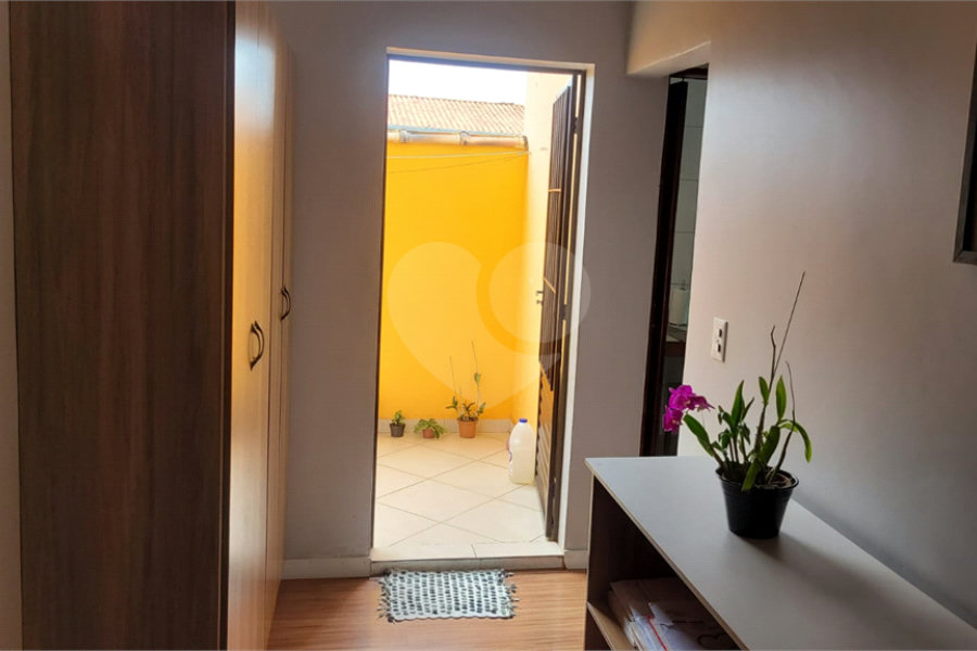 Casa à venda com 6 quartos, sendo 2 suítes, em Laranjeiras, Caieiras, SP