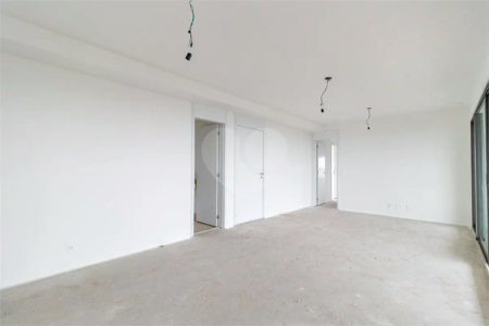 Apartamento à venda com 3 suítes em Brooklin Paulista, São Paulo, SP
