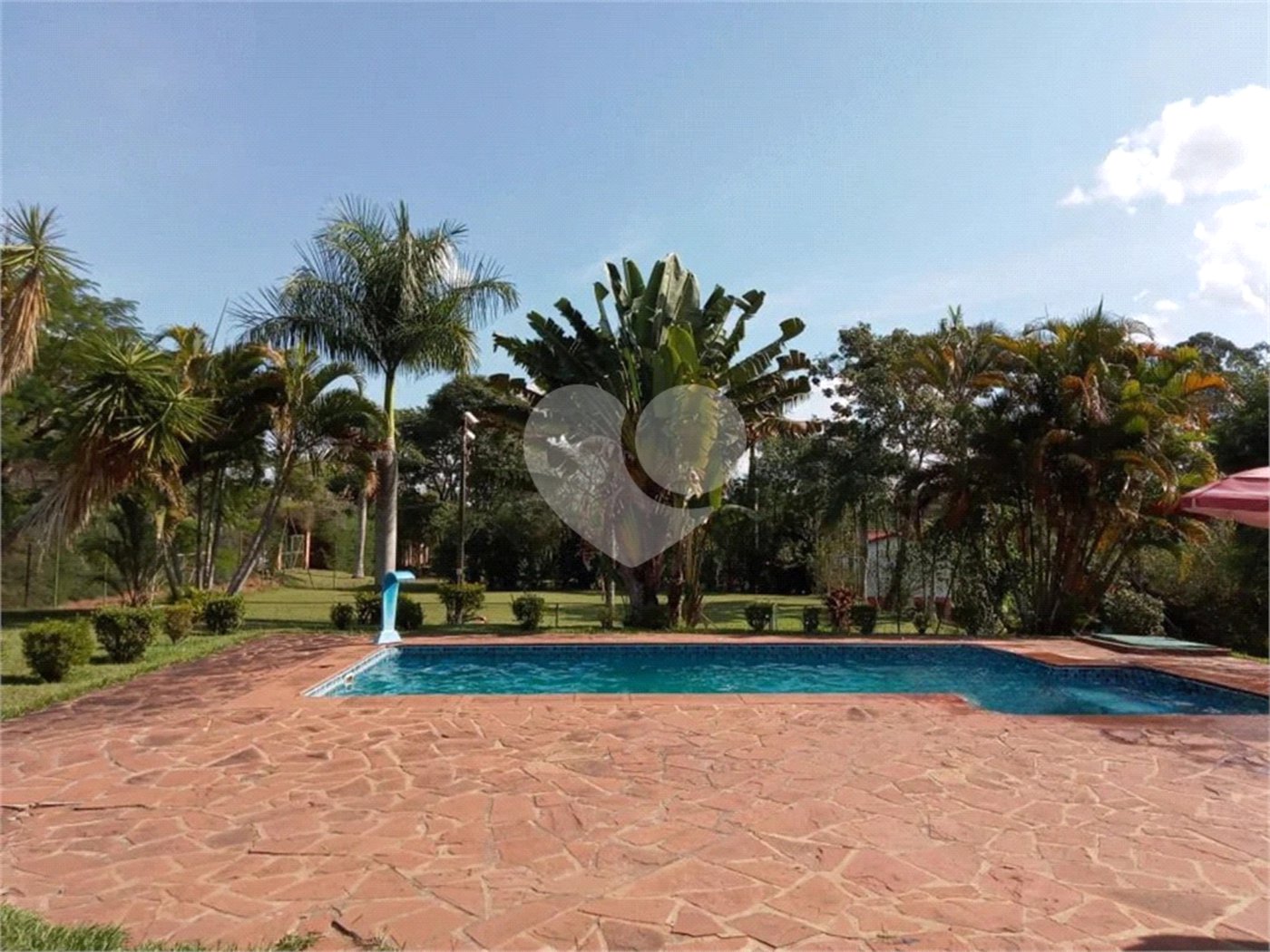 Chácara à venda com 4 quartos, sendo 3 suítes,  em Tupy, Itapetininga, SP