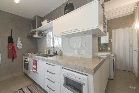 Apartamento à venda com 3 suítes em Vila Gertrudes, São Paulo, SP