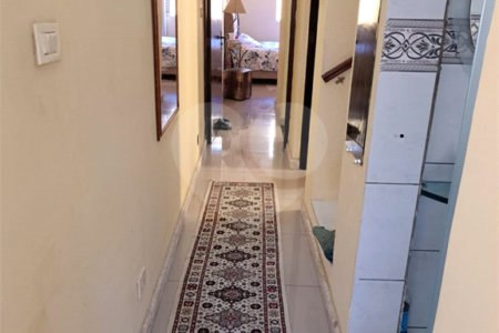 Sobrado à venda com 4 quartos, sendo 2 suítes, em Jardim Modelo, Suzano, SP