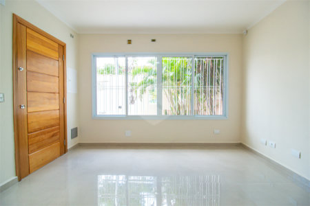 Sobrado à venda com 3 quartos, sendo 1 suíte, em Jardim Marajoara, São Paulo, SP