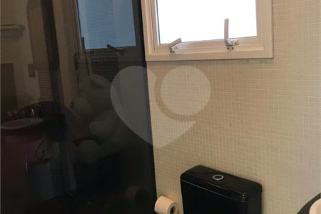 Sobrado à venda com 4 quartos, sendo 3 suítes, em Jardim Franca, São Paulo, SP