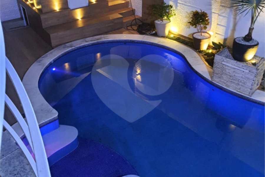 Sobrado à venda com 4 suítes em Tremembé, São Paulo, SP