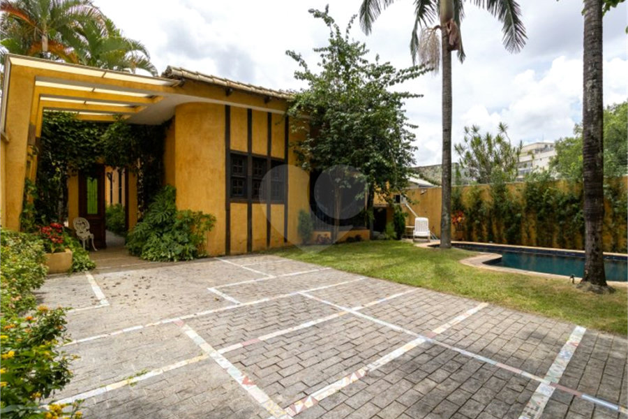 Casa à venda ou para alugar com 4 quartos, sendo 3 suítes, em Lapa, São Paulo, SP