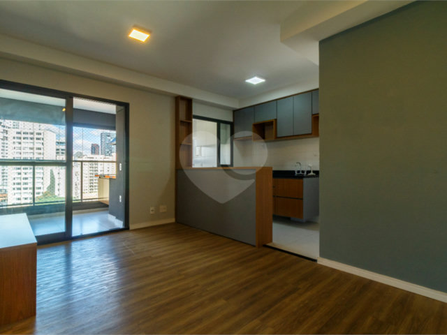 Apartamento à venda com 2 quartos, sendo 1 suíte,  em Brooklin, São Paulo, SP