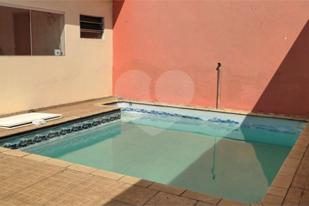 Sobrado à venda com 3 quartos, sendo 1 suíte, em Vila Almeida, Indaiatuba, SP