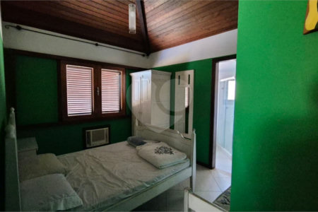 Casa à venda com 5 quartos, sendo 4 suítes,  em Geribá, Armação dos Búzios, RJ