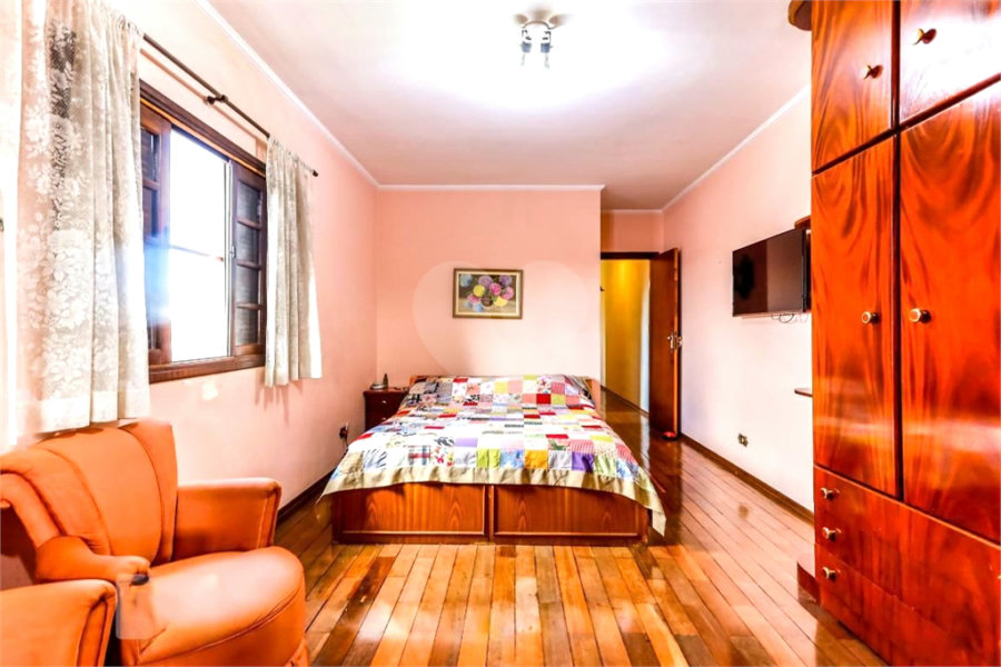 Sobrado à venda com 4 quartos, sendo 1 suíte, em Vila Nova Mazzei, São Paulo, SP