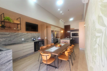 Casa à venda com 4 suítes no condomínio Sta Morriz, Campinas - SP