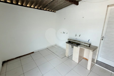 Prédio à venda com 3 quartos em Vila Hamburguesa, São Paulo, SP