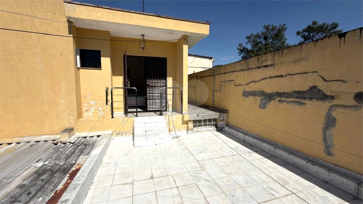 Sobrado à venda com 3 quartos, sendo 1 suíte, em Vila Darli, São Paulo, SP