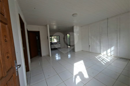 Casa à venda com 2 quartos no Centro, Alambari, SP