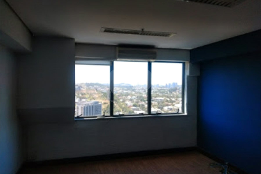 Sala à venda em Santana de Parnaíba, Santana de Parnaíba, SP