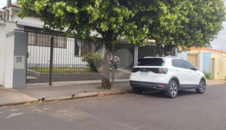 Casa Térrea à venda com 3 quartos no Centro, Araraquara, SP