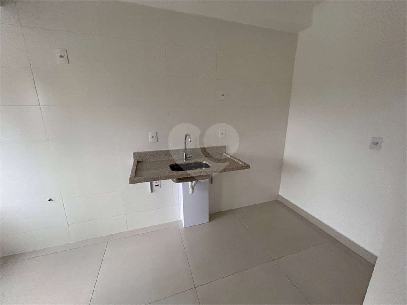 Apartamento à venda com 3 quartos, sendo 1 suíte, em Jardim Santiago, Indaiatuba, SP