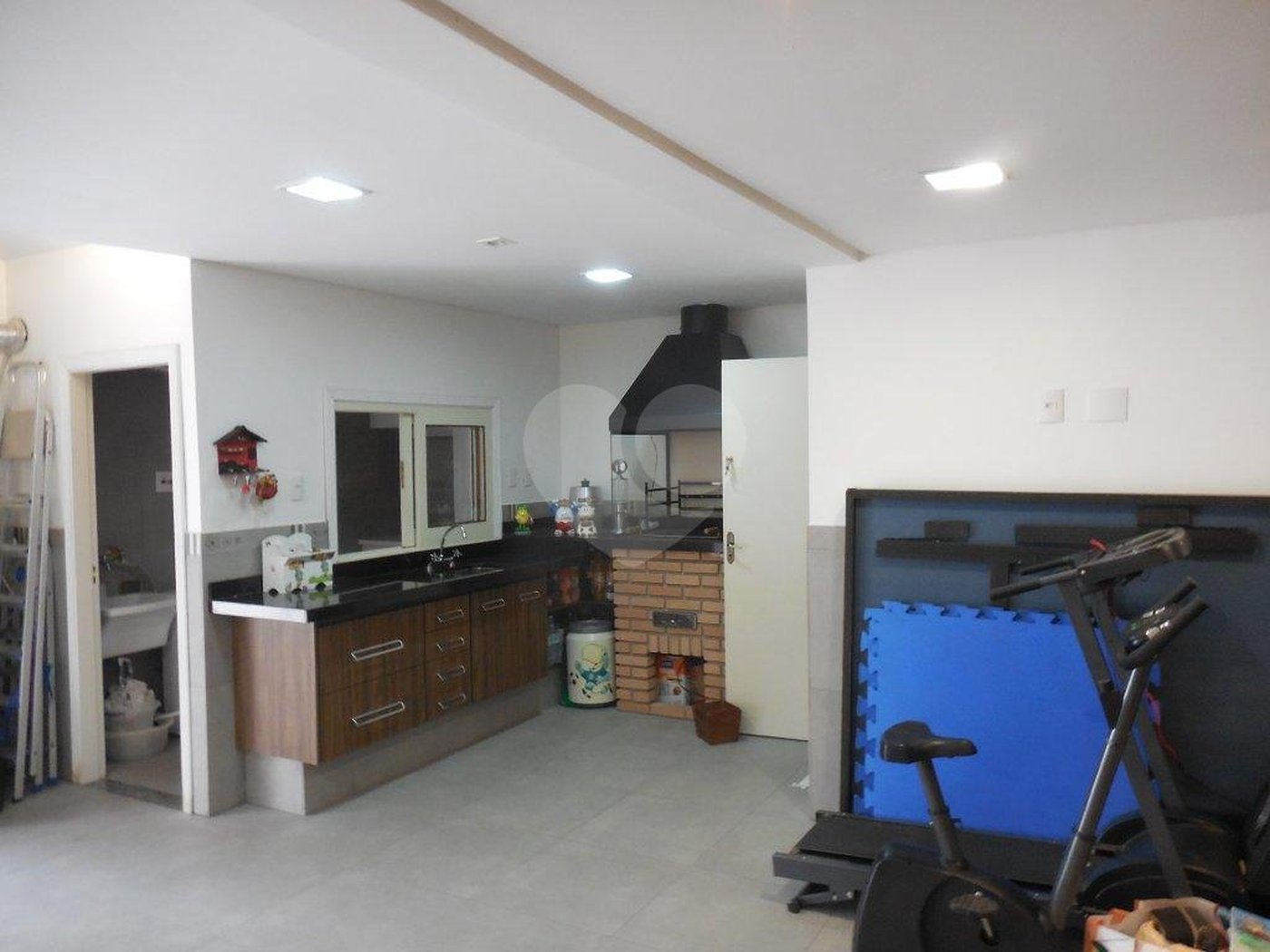 Casa à venda com 3 quartos, sendo 1 suíte, no condomínio Residencial Morada do Horto, São Paulo - SP