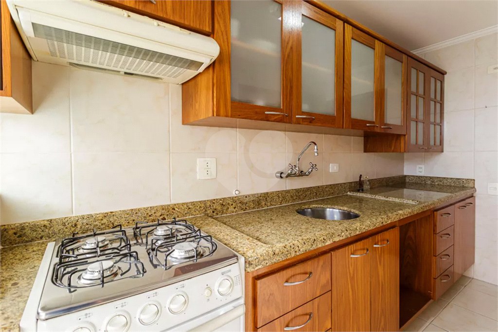 Apartamento à venda com 2 quartos, sendo 1 suíte, em Vila Olímpia, São Paulo, SP
