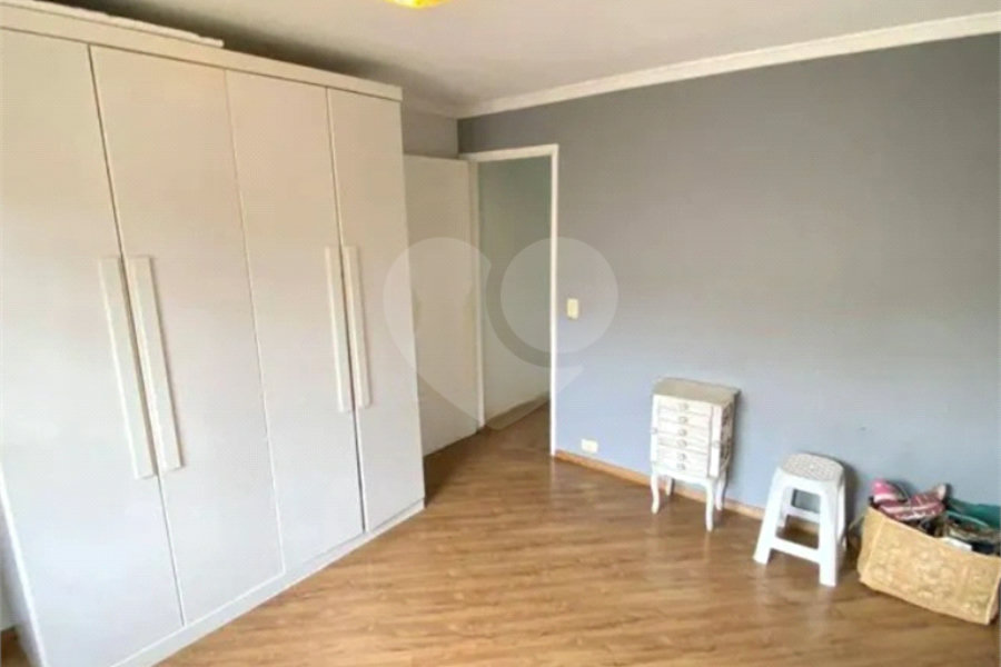 Sobrado à venda com 2 quartos, sendo 1 suíte,  em Jardim Regina, São Paulo, SP