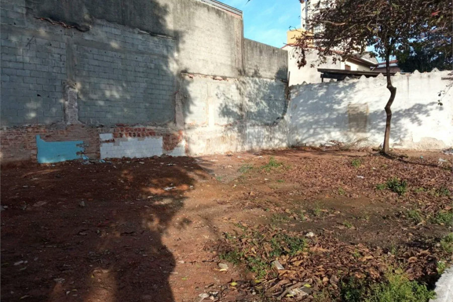 Excelente Terreno no Jardim Prudência, com 300 M² (10x30)