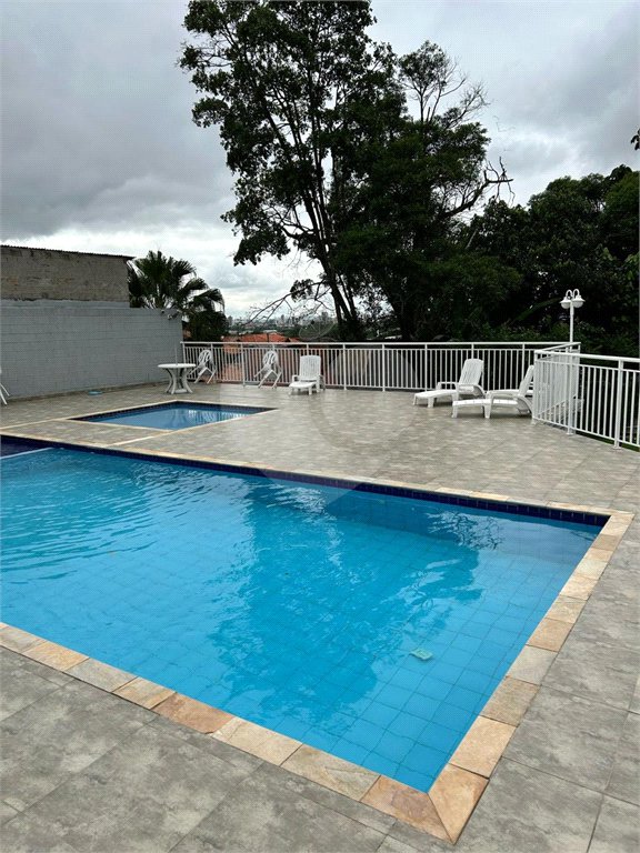 Casa à venda com 2 quartos no condomínio Carvalho Lagares, Poá - SP