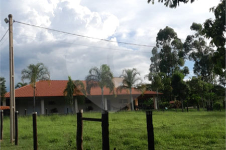 Sítio à venda com 3 quartos, sendo 1 suíte, em Recanto dos Bandeirantes, Porto Feliz, SP
