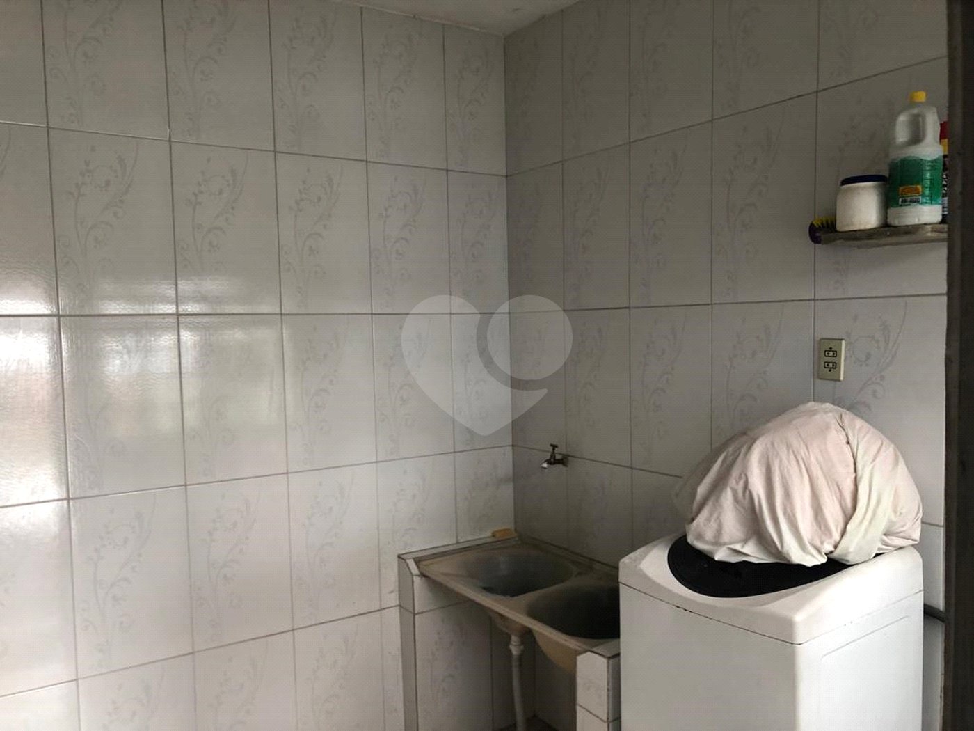 Sobrado à venda com 4 quartos, sendo 1 suíte, em Serra da Cantareira, Mairiporã, SP
