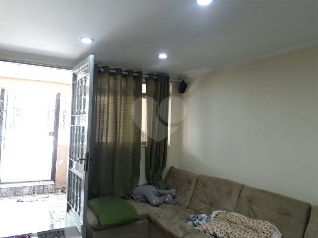 Sobrado à venda com 2 quartos em Tremembé, São Paulo, SP