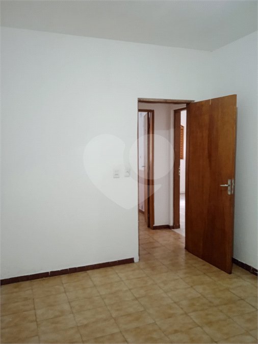 Casa à venda com 3 quartos, sendo 1 suíte,  em São Roque Country Club I, Mairinque, SP