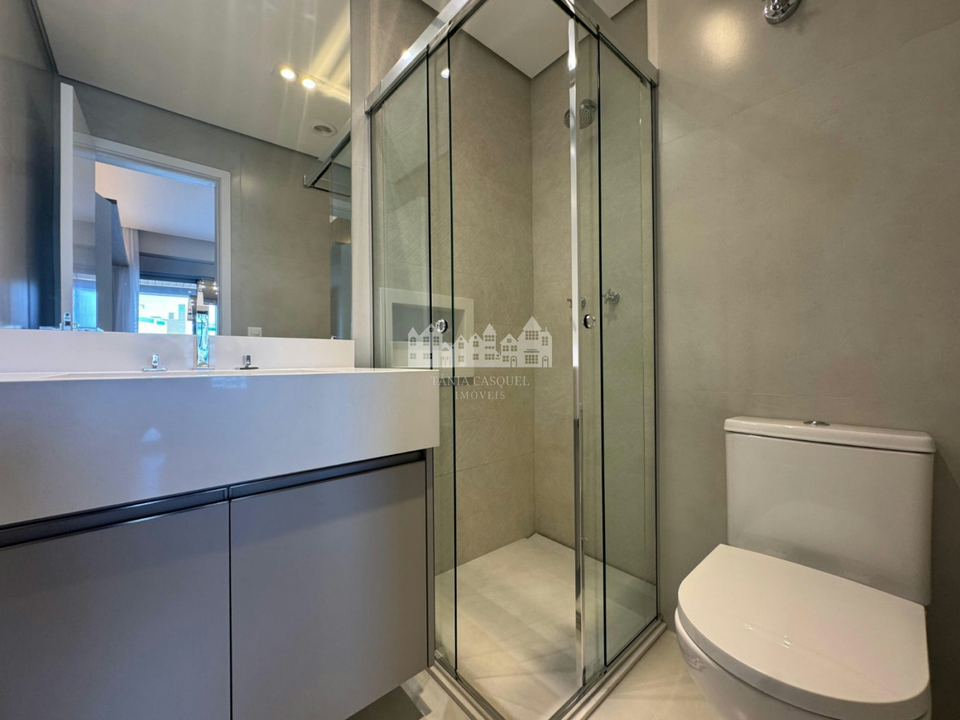 Apartamento à venda com 3 suítes em Riviera, Bertioga, SP