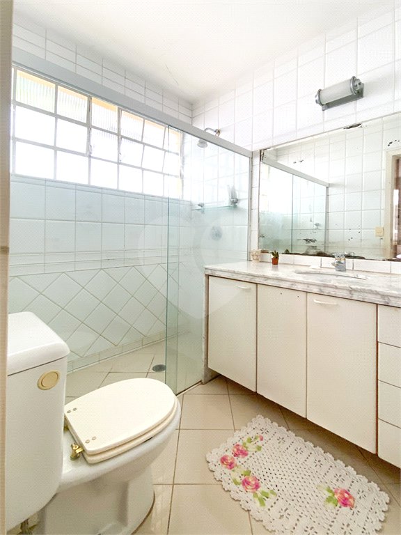 Casa de Vila à venda com 5 quartos, sendo 4 suítes, em Chácara Santo Antônio, São Paulo, SP