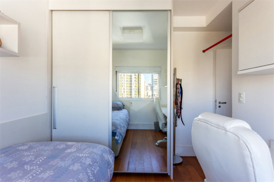 Apartamento à venda com 3 suítes em Vila Mariana, São Paulo, SP