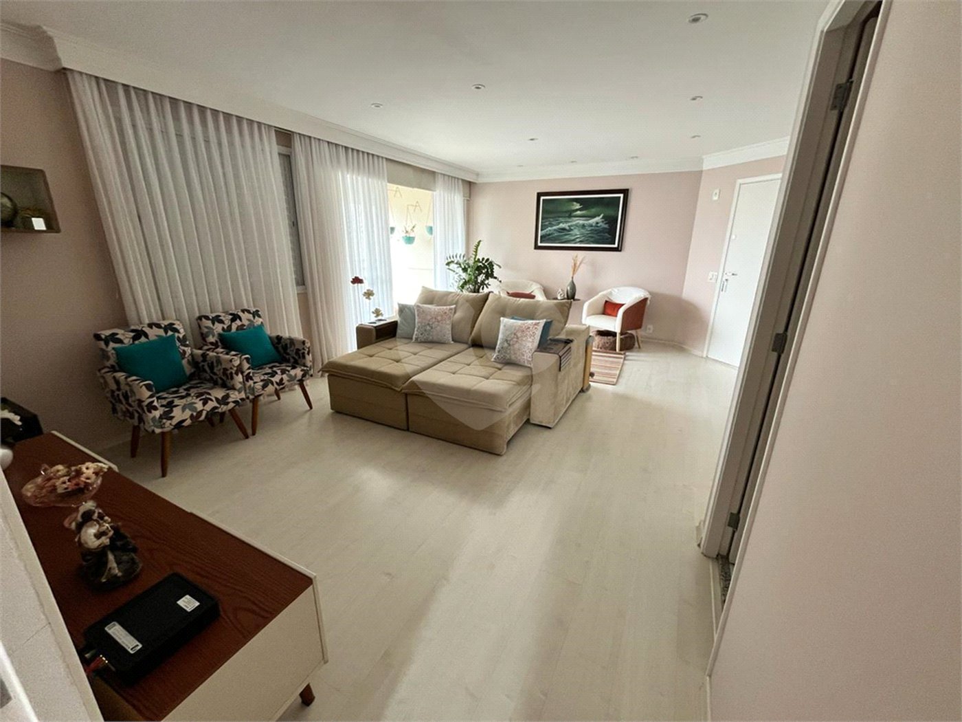 Apartamento à venda com 4 quartos, sendo 3 suítes,  em Lar São Paulo, São Paulo, SP