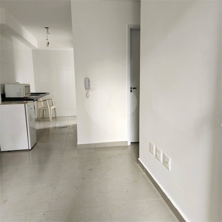 Casa à venda com 2 quartos, sendo 1 suíte, no condomínio Residencial Sanches, São Paulo - SP