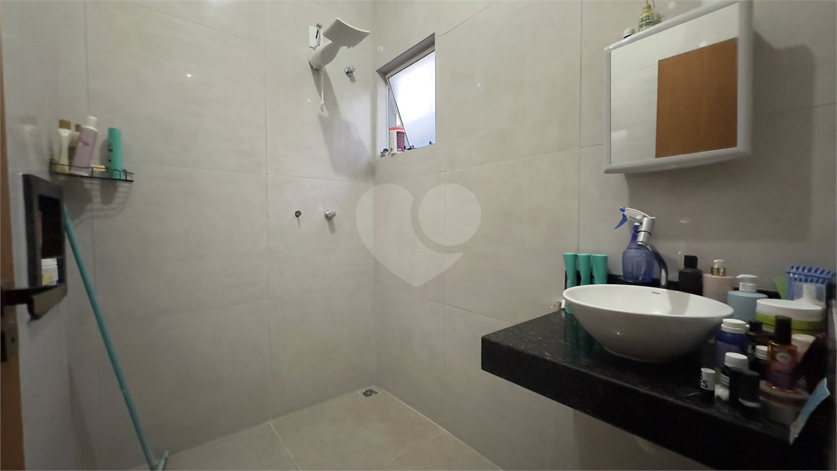 Casa à venda com 2 quartos, sendo 1 suíte,  em Jardim Residencial Nova Veneza, Indaiatuba, SP